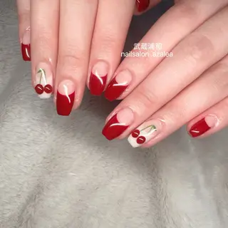 ネイル R inのネイルデザイン