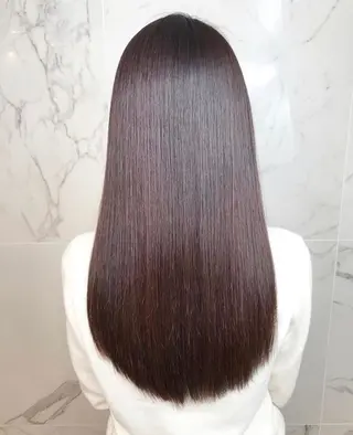 ロング AVANCE emiのヘアスタイル