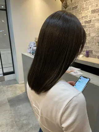 セミロング m.slash.bonheur たまプラーザ所属・鈴木 紗耶子のヘアスタイル