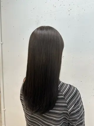 セミロング ノグチ サクヤのヘアスタイル