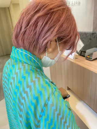 ショート カラー 駅チカ【ali'i】 アリイ花崎友美☘のヘアスタイル