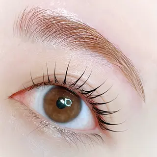 アイブロウ favori 江坂のマツエク・マツパデザイン