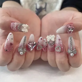 ネイル 💎🐰 saki. m 🐰💎のネイルデザイン