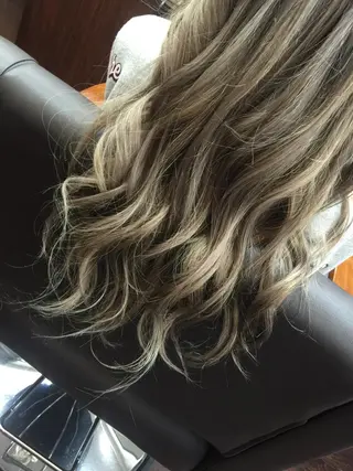 ロング カラー ヘアアレンジ POSH新宿所属・宇都 壮介のヘアスタイル