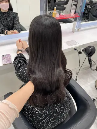 セミロング カラー ヘアアレンジ Ella所属・nana【艶髪】/ レイヤー/縮毛矯正のヘアスタイル