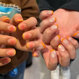 ネイル オタク美容師🛍/ 酸性ストレート/艶髪のヘアスタイル