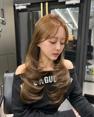 ロング 大人レイヤー/艶美髪 🇺🇸TOMONAのヘアスタイル