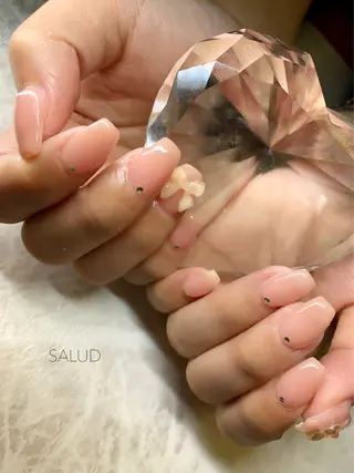 ネイル Nail Salon SALUDのネイルデザイン
