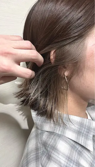 ショート 切っぱなし💇‍♀️ イヤリング🎨龍之介のヘアスタイル