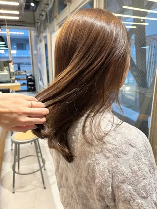 セミロング カラー 園田あずさ/髪質改善 /透明感カラーのヘアスタイル