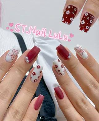 ネイル エスティーネイル ルルのネイルデザイン