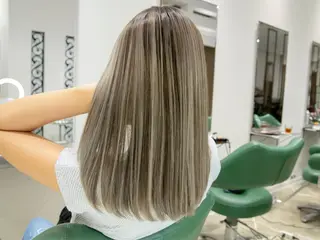 ロング カラー Re:ta Hair 飯田淳平のヘアスタイル