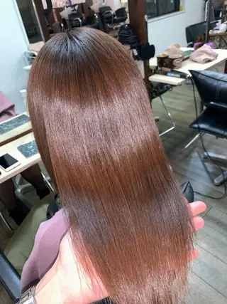 セミロング she2.所属・縮毛矯正/髪質改善 井上智秀のヘアスタイル