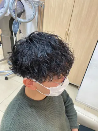ショート パーマ メンズ メンズ特化型美容師 栗山勇人のヘアスタイル