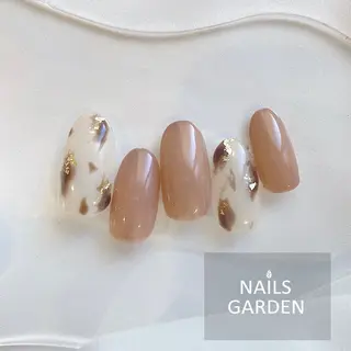 ネイル ネイルズ ガーデン🌿のネイルデザイン