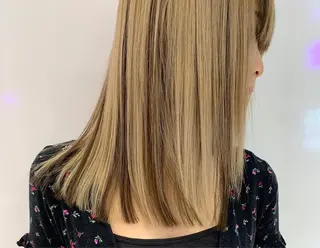 ミディアム カラー ハッシュカット/ハイ トーン/MANAMIのヘアスタイル