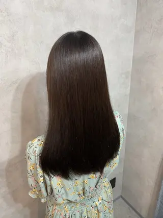 カラー 荒川 桃花のヘアスタイル