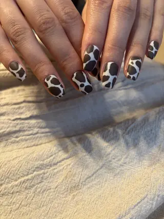 ネイル sea nail所属・nailist 手描き🌼ニュアンスのネイルデザイン