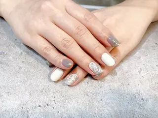 ネイル iroam所属・Keiko🧸 大人可愛いネイルのネイルデザイン