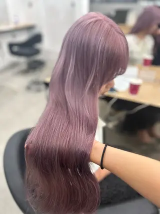 ロング カラー YUKA🤍ベージュ /ミルクティーのヘアスタイル