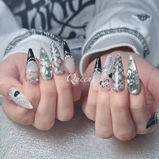 ネイル Queens 榊 まおのネイルデザイン