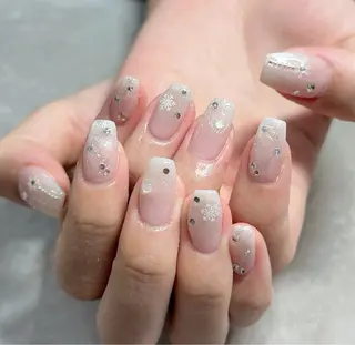 ネイル LAVISH nanamiのネイルデザイン