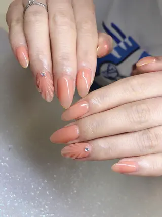 ネイル Flowerネイルサロン所属・. yukiのネイルデザイン