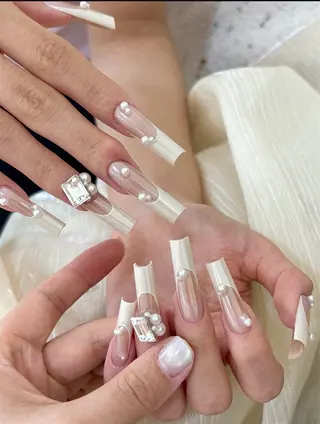 ネイル ETELUNA Nail 銀座店【パラジェル/フィルイン/チップスカルプ/マグネット/ニュアンス】所属・周 テイのネイルデザイン