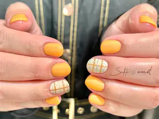 ネイル Refine ネイリスト　坂本のネイルデザイン