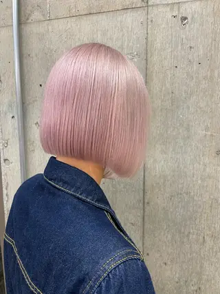 カラー ⭐ハイトーンブリーチ ミルクティーピンクのヘアスタイル