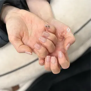 ネイル アトリエ　ミモザ所属・いまむら あかりのネイルデザイン