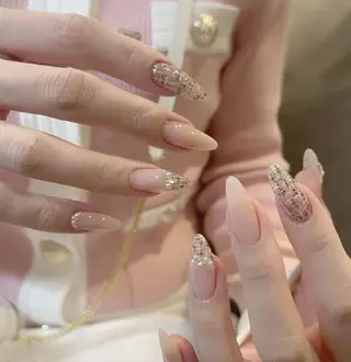 ネイル Oomiya 服部のネイルデザイン