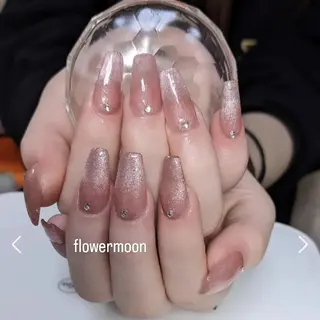 ネイル フラワー ムーンのネイルデザイン