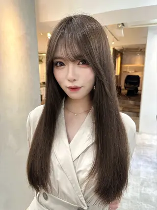 ロング カラー 艶髪レイヤー顔周り グレージュ添田晃基のヘアスタイル