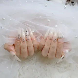 ネイル ENSalon 愛佳のネイルデザイン