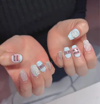 ネイル ちゅるんネイル🪄 耳ツボジュエリー🔗のネイルデザイン