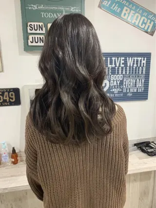 ロング カラー 京都大人女性ショート 徒歩1分/秋山のヘアスタイル