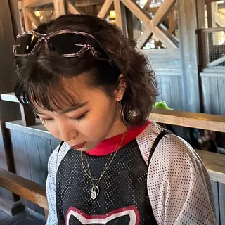 ショート 艶カラー/レイヤー /メンズ/マツエクのヘアスタイル