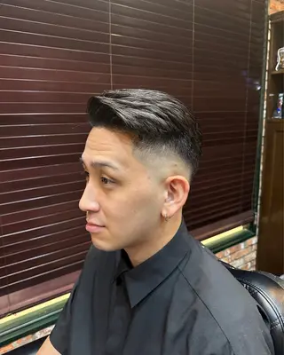 ショート 三輪 晃大のヘアスタイル