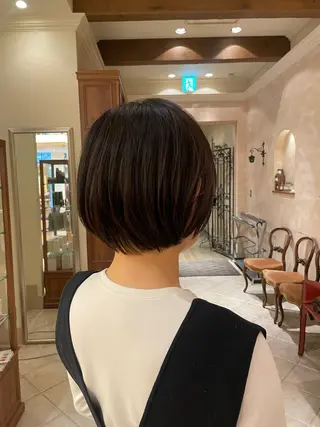 ショート ボブ ホノカのヘアスタイル
