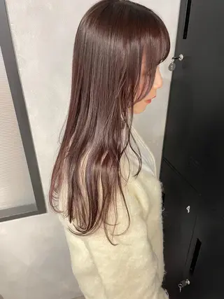 ロング MIA スタイリストのヘアスタイル