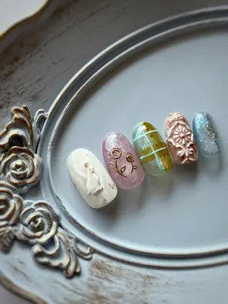 ネイル FIORITURA Maikoのネイルデザイン