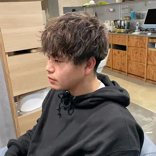 ショート カラー パーマ メンズ 黒岩 梨沙のヘアスタイル