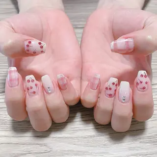 ネイル 児玉 茉緒のネイルデザイン