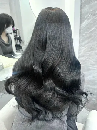 ロング カラー ヘアアレンジ 🖤kana/艶髪/ 韓国風暗髪カラー🖤のヘアスタイル