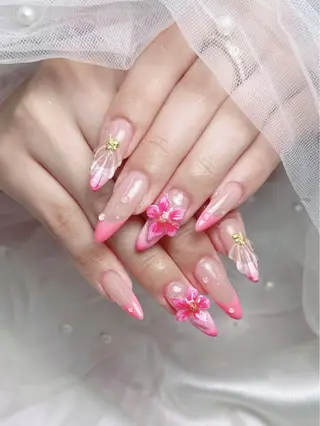 ネイル チョウ チョウのネイルデザイン