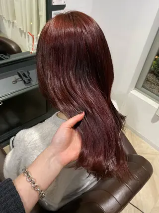 ミディアム 松尾 美南海のヘアスタイル