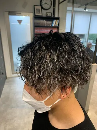 ショート パーマ メンズ 園田 将士のヘアスタイル