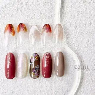 ネイル calm 〔ｶｰﾑ〕のネイルデザイン