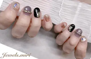 ネイル Jewels nail lily 白楽所属・ネイルサロン Jewels Mのネイルデザイン
